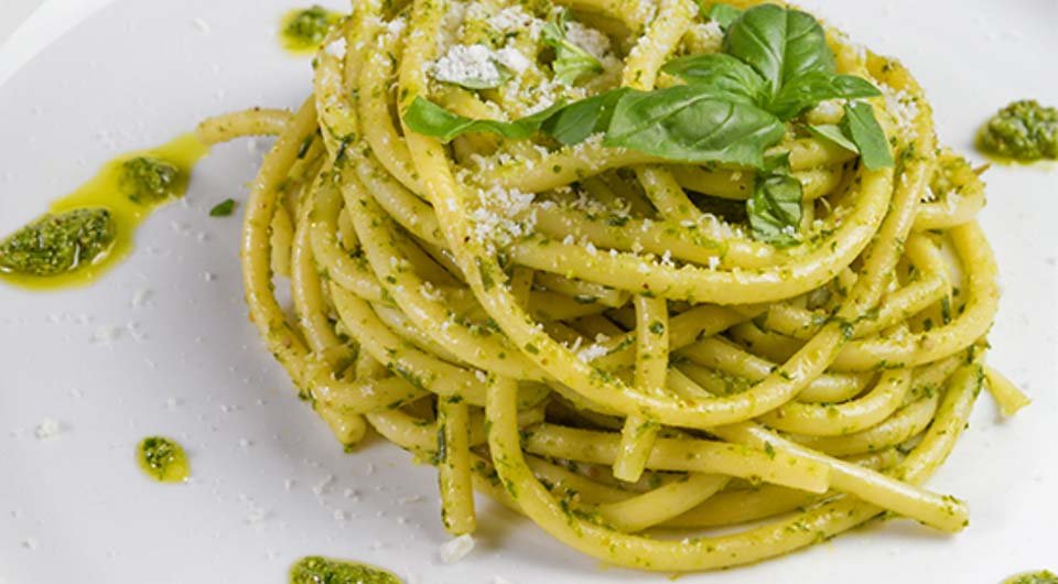 Linguine al pesto genovese